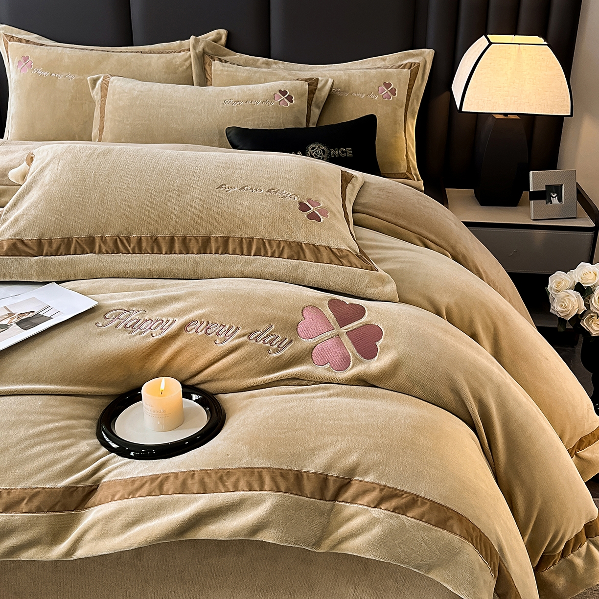 91家纺网 家纺一手货源 找家纺 妮恒美家纺 2025新款牛奶绒刺绣四件套-简爱系列 简爱-高级卡