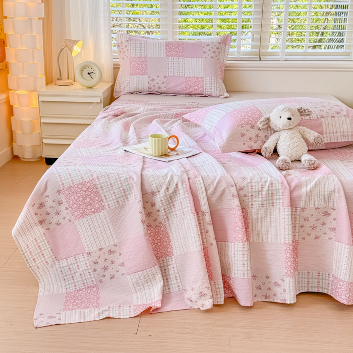 91家纺网 家纺一手货源 找家纺 一诺家居 2025新款A类云感双层纱针织棉印花母婴级裸睡床单三件套 量大可优惠 量大可送货 云纱