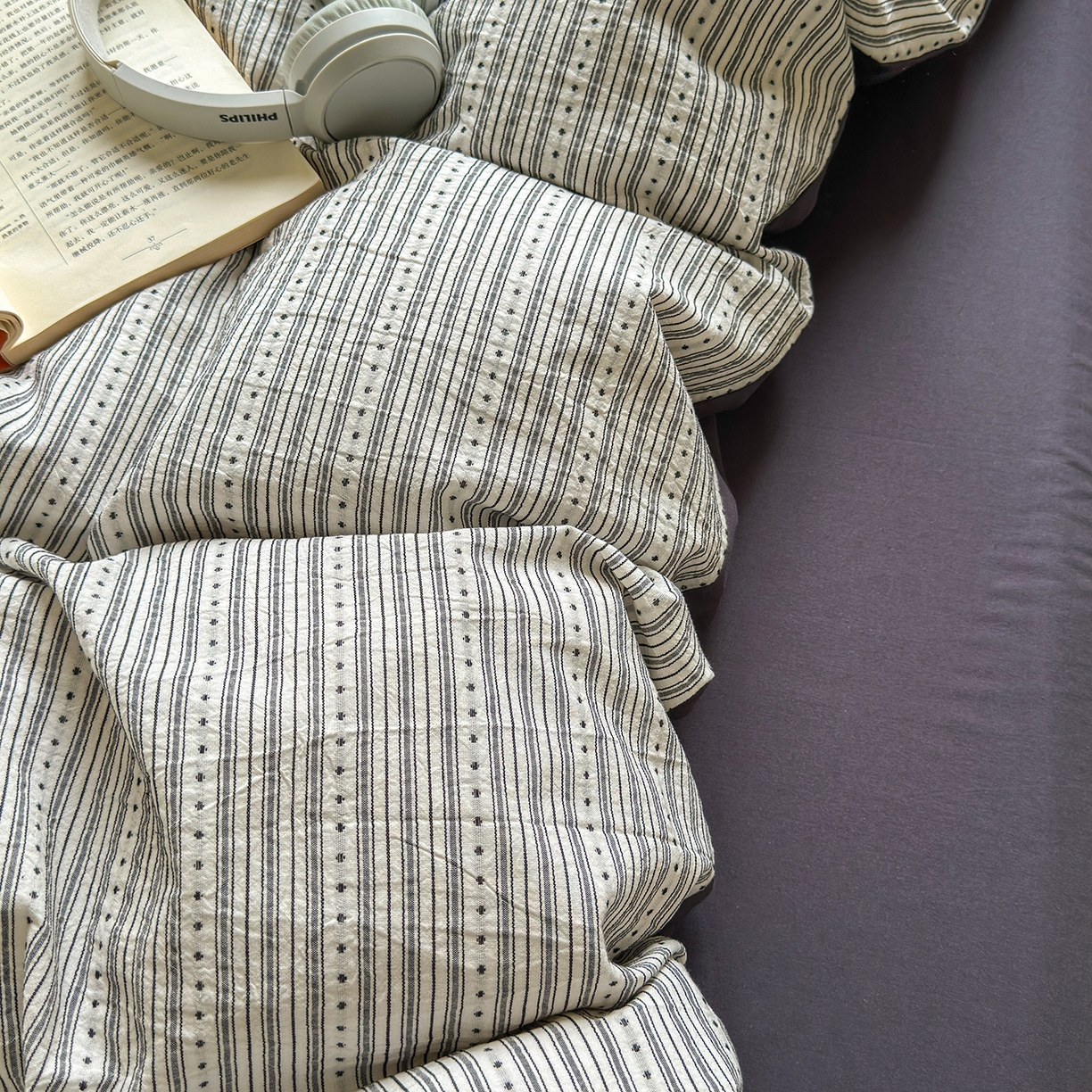 91家纺网 家纺一手货源 找家纺 千朵 2025新款全棉纯棉色织提花水洗棉四件套 富士系列 富士灰