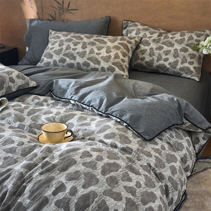 91家纺网 家纺一手货源 找家纺 兰紫橙家纺 2025新款全棉纯棉嵌边色织提花四件套 罗曼人生-咖啡