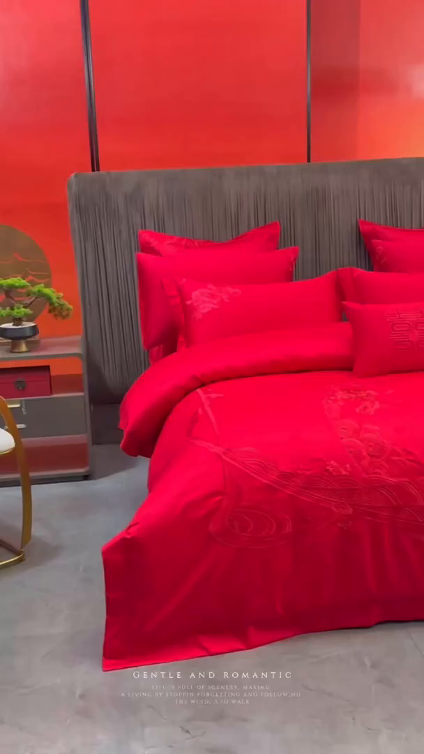 91家纺网 家纺一手货源 找家纺 宏羽纺家纺 2025新款高支高密纯棉婚庆系列四件套 花开富贵-大红