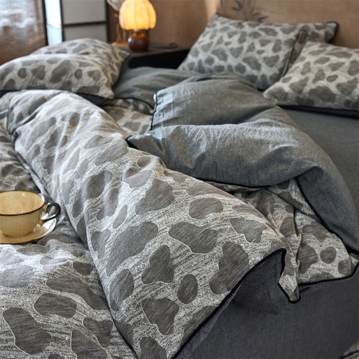 91家纺网 家纺一手货源 找家纺 兰紫橙家纺 2025新款全棉纯棉嵌边色织提花四件套 罗曼人生-咖啡