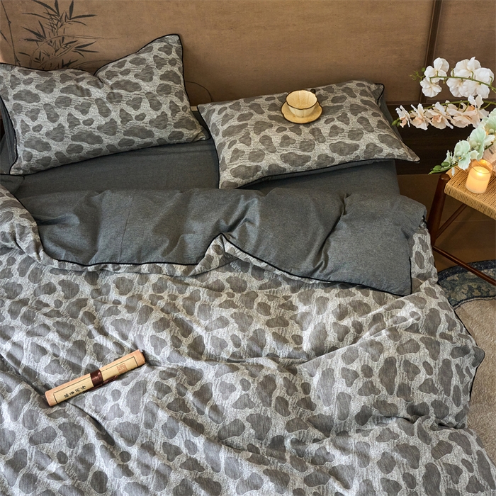 91家纺网 家纺一手货源 找家纺 兰紫橙家纺 2025新款全棉纯棉嵌边色织提花四件套 罗曼人生-咖啡