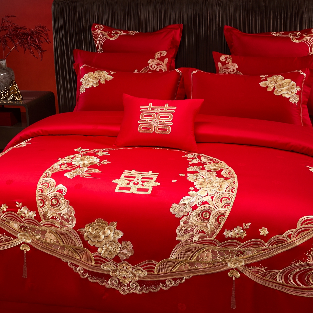 91家纺网 家纺一手货源 找家纺 宏羽纺家纺 2025新款高支高密纯棉婚庆系列四件套 花开富贵-金色