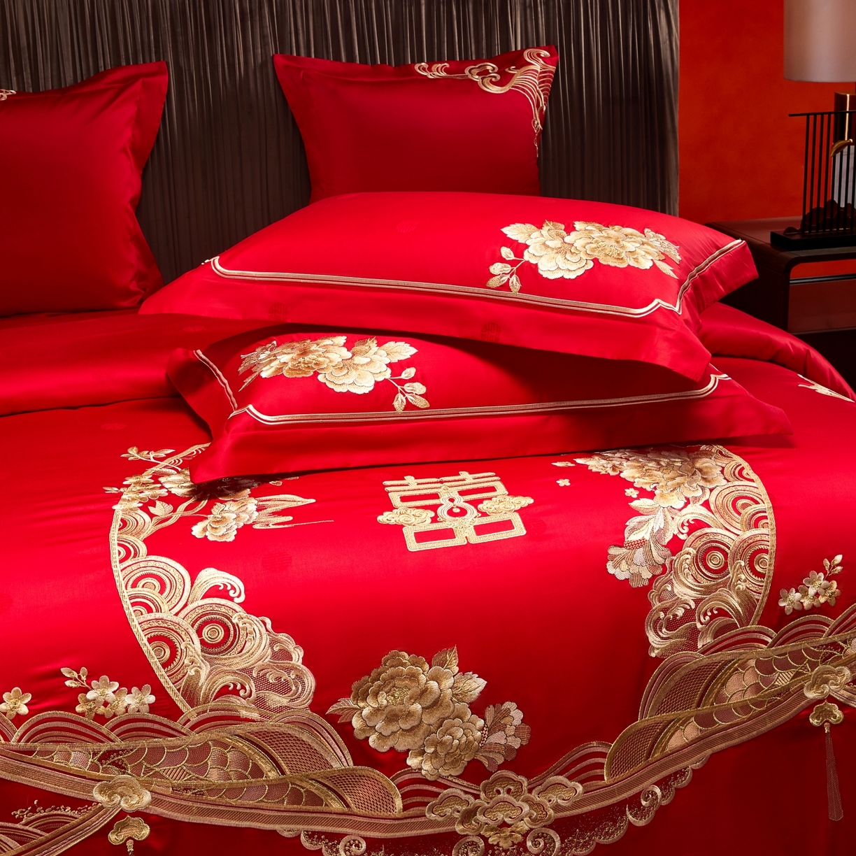 91家纺网 家纺一手货源 找家纺 宏羽纺家纺 2025新款高支高密纯棉婚庆系列四件套 花开富贵-金色