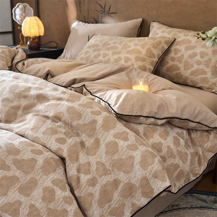 91家纺网 家纺一手货源 找家纺 兰紫橙家纺 2025新款全棉纯棉嵌边色织提花四件套 罗曼人生-卡其