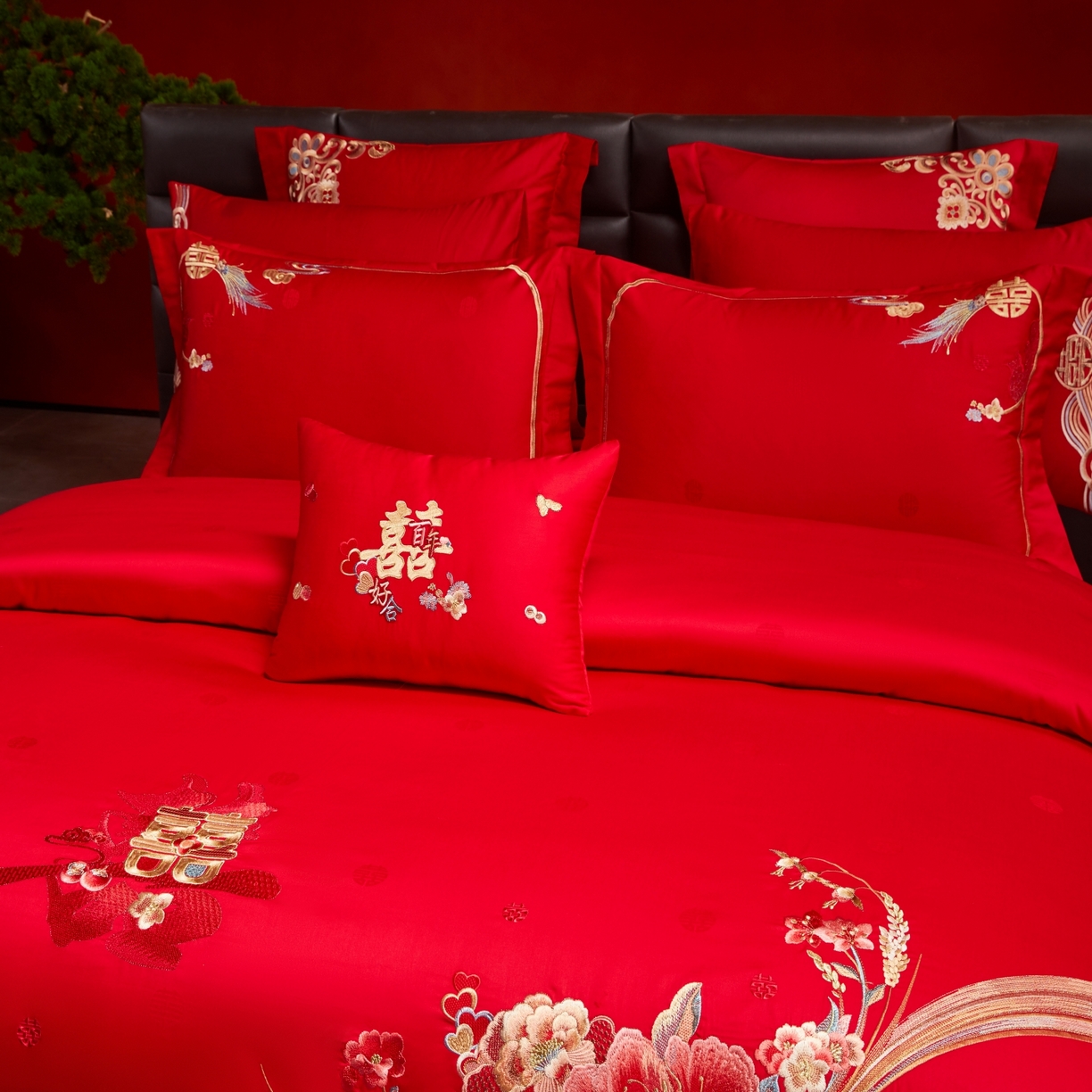 91家纺网 家纺一手货源 找家纺 宏羽纺家纺 2025新款高支高密纯棉婚庆系列四件套 浪漫相随