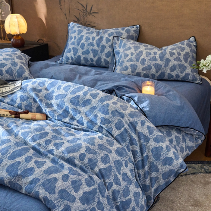 91家纺网 家纺一手货源 找家纺 兰紫橙家纺 2025新款全棉纯棉嵌边色织提花四件套 罗曼人生-牛仔蓝