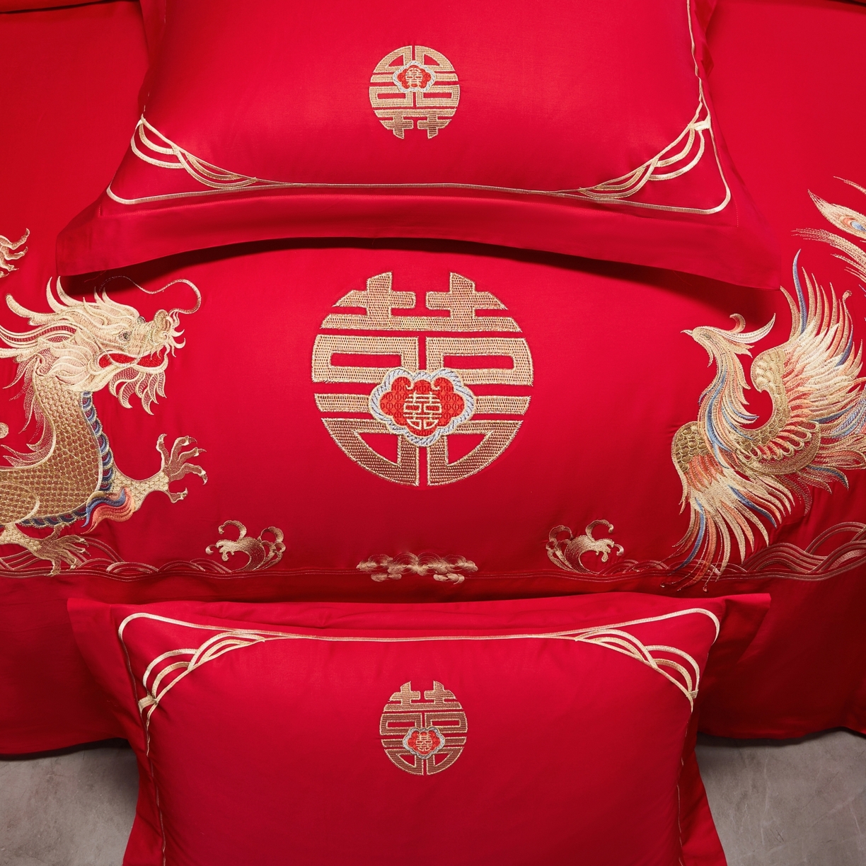 91家纺网 家纺一手货源 找家纺 宏羽纺家纺 2025新款高支高密纯棉婚庆系列四件套 龙凤情-金色