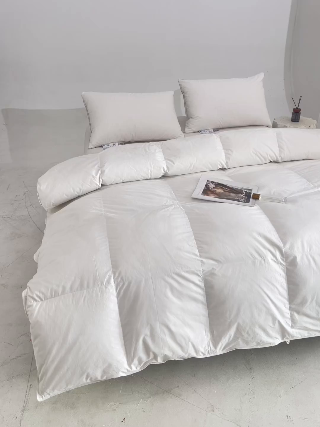 91家纺网 家纺一手货源 找家纺 明羽羽绒 2025新款全棉防羽布平面款羽绒被可定制鹅绒被鸭绒被被子被芯 平面款-纯白