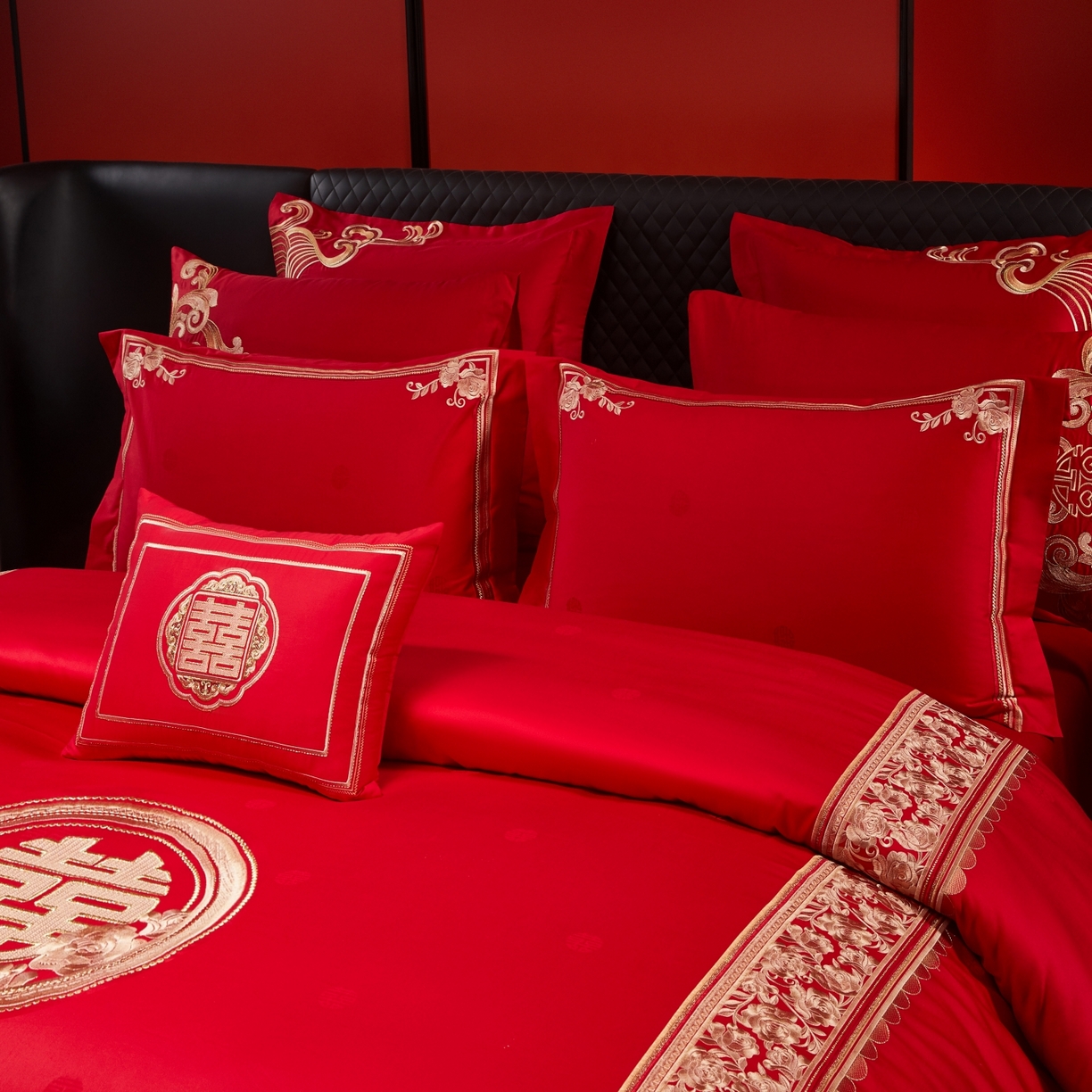 91家纺网 家纺一手货源 找家纺 宏羽纺家纺 2025新款高支高密纯棉婚庆系列四件套 玫瑰花海-金色