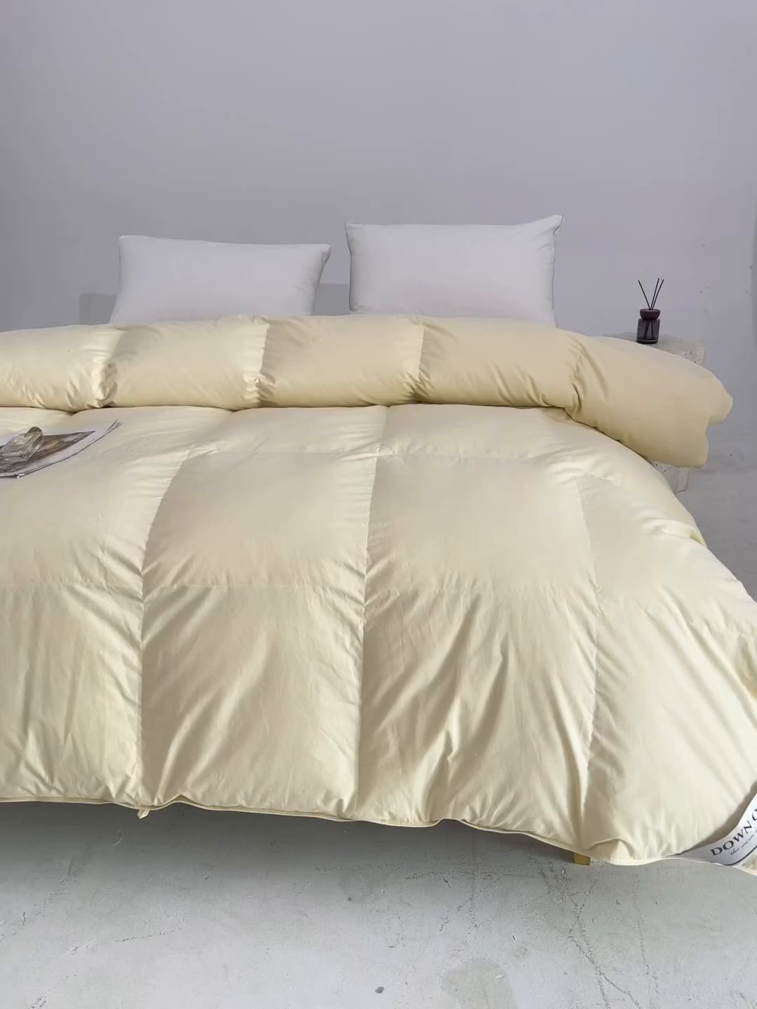 91家纺网 家纺一手货源 找家纺 明羽羽绒 2025新款全棉防羽布平面款羽绒被可定制鹅绒被鸭绒被被子被芯 平面款-奶油黄