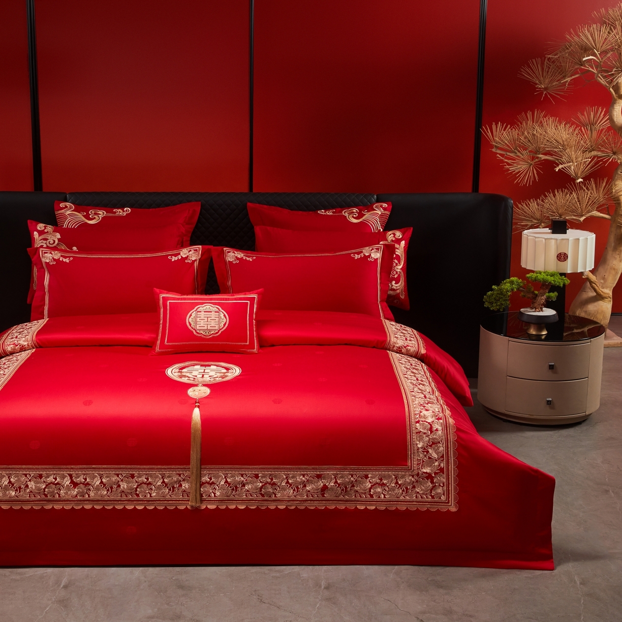 91家纺网 家纺一手货源 找家纺 宏羽纺家纺 2025新款高支高密纯棉婚庆系列四件套 玫瑰花海-金色