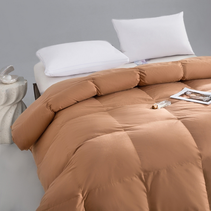 91家纺网 家纺一手货源 找家纺 明羽羽绒 2025新款全棉防羽布平面款羽绒被可定制鹅绒被鸭绒被被子被芯 平面款-深咖