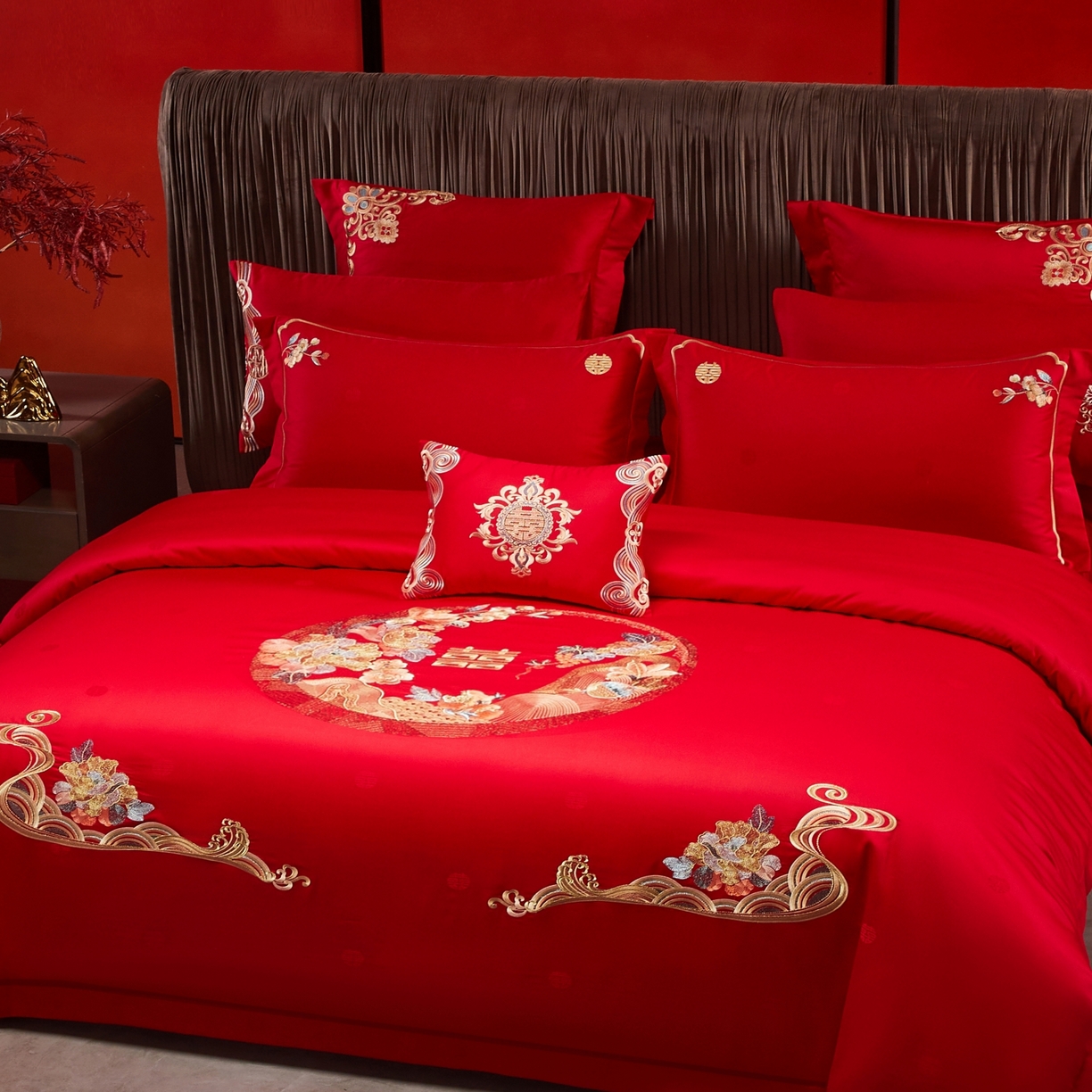 91家纺网 家纺一手货源 找家纺 宏羽纺家纺 2025新款高支高密纯棉婚庆系列四件套 诗情花语