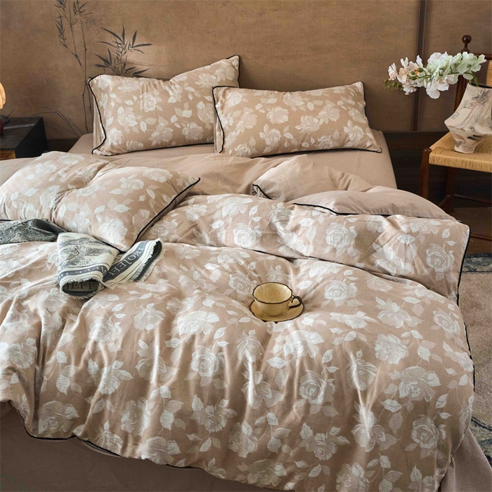 91家纺网 家纺一手货源 找家纺 兰紫橙家纺 2025新款全棉纯棉嵌边色织提花四件套 玫瑰之约-卡其