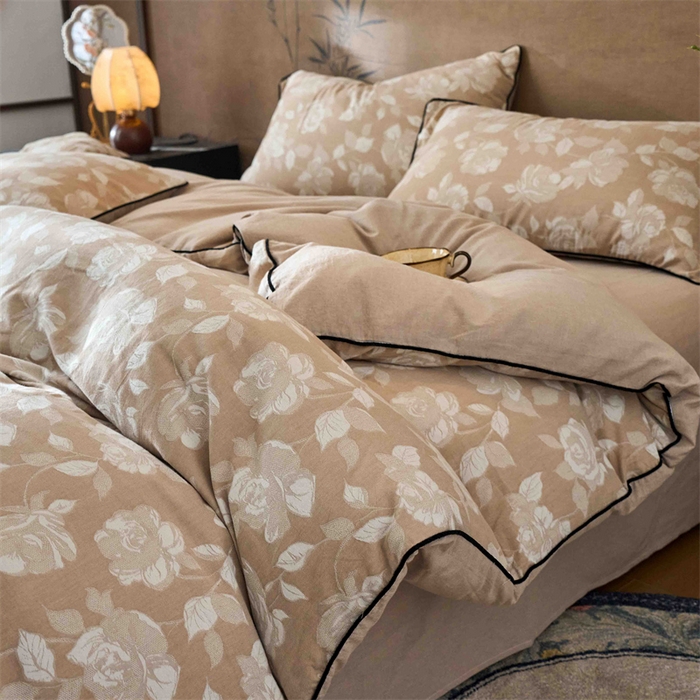 91家纺网 家纺一手货源 找家纺 兰紫橙家纺 2025新款全棉纯棉嵌边色织提花四件套 玫瑰之约-卡其