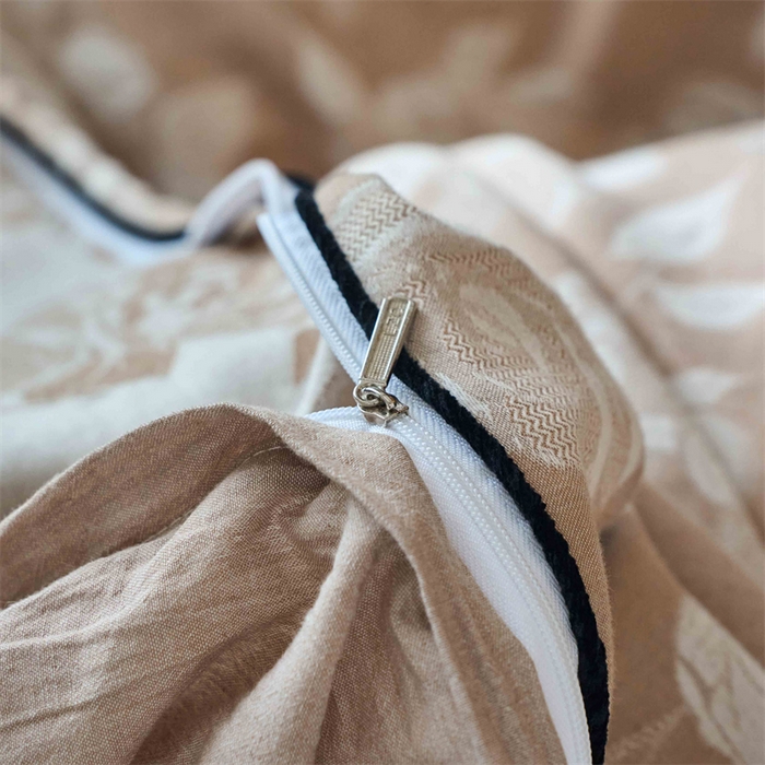 91家纺网 家纺一手货源 找家纺 兰紫橙家纺 2025新款全棉纯棉嵌边色织提花四件套 玫瑰之约-卡其