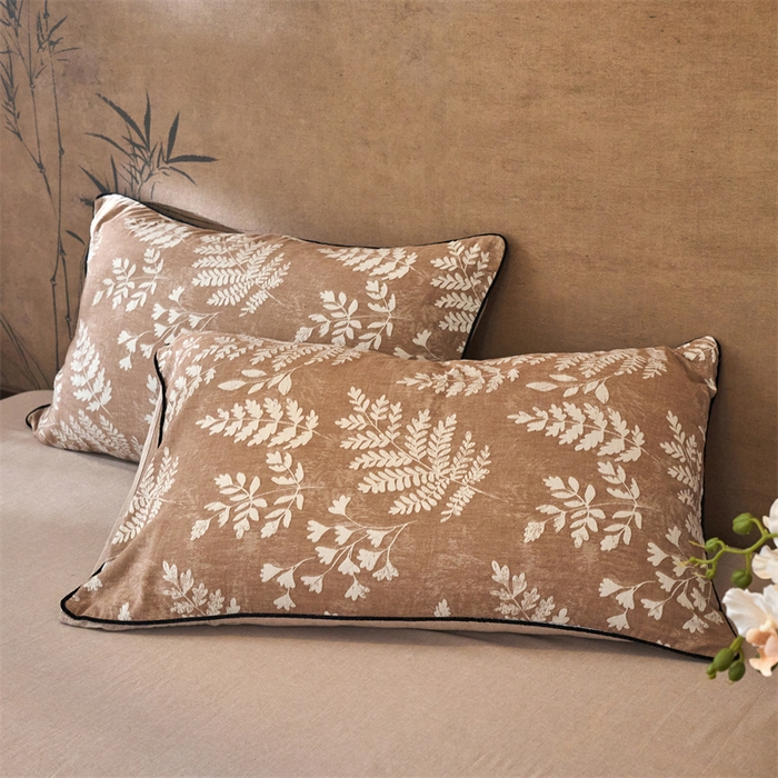 91家纺网 家纺一手货源 找家纺 兰紫橙家纺 2025新款全棉纯棉嵌边色织提花四件套 浅叶-红咖