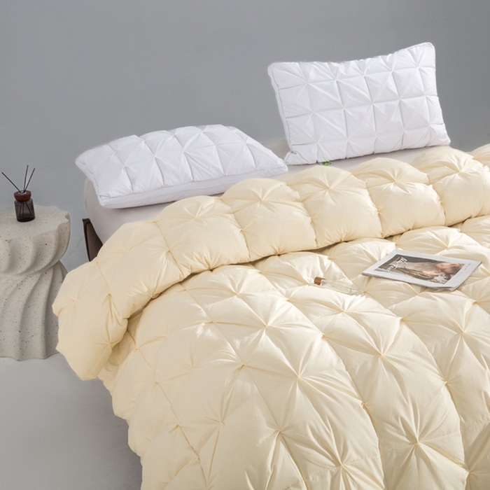 91家纺网 家纺一手货源 找家纺 明羽羽绒 2025新款全棉防羽布纽花款羽绒被可定制鹅绒被鸭绒被被子被芯 纽花款-奶油黄