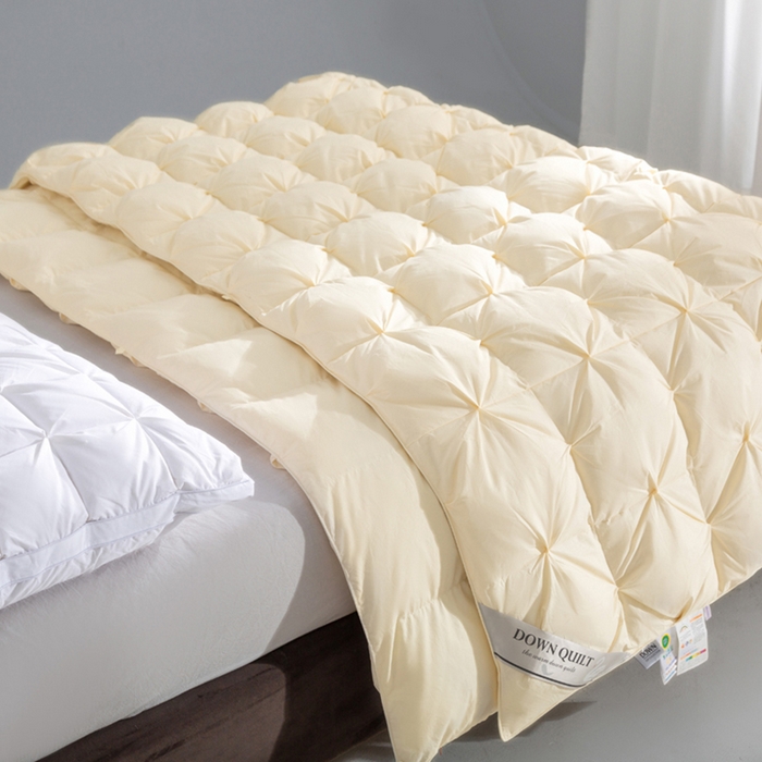 91家纺网 家纺一手货源 找家纺 明羽羽绒 2025新款全棉防羽布纽花款羽绒被可定制鹅绒被鸭绒被被子被芯 纽花款-奶油黄