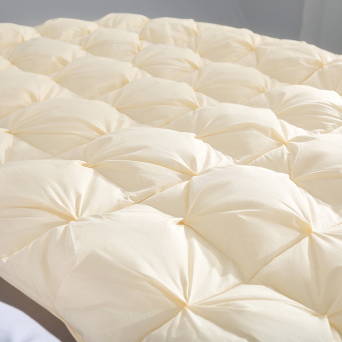 91家纺网 家纺一手货源 找家纺 明羽羽绒 2025新款全棉防羽布纽花款羽绒被可定制鹅绒被鸭绒被被子被芯 纽花款-奶油黄