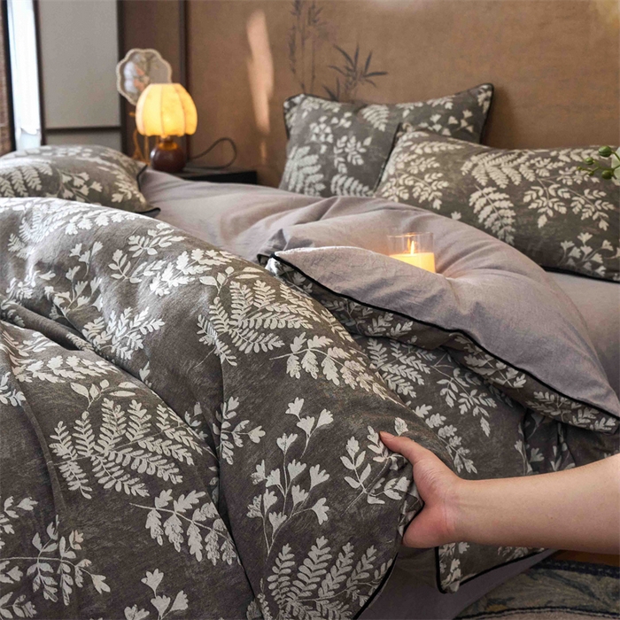 91家纺网 家纺一手货源 找家纺 兰紫橙家纺 2025新款全棉纯棉嵌边色织提花四件套 浅叶-咖啡