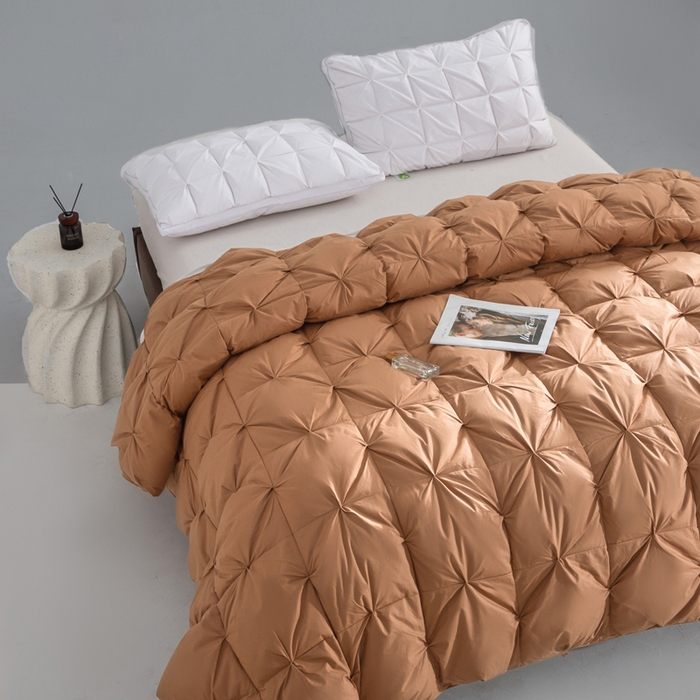 91家纺网 家纺一手货源 找家纺 明羽羽绒 2025新款全棉防羽布纽花款羽绒被可定制鹅绒被鸭绒被被子被芯 纽花款-深咖