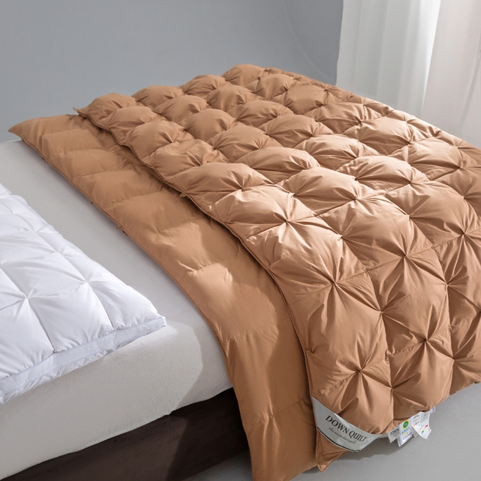 91家纺网 家纺一手货源 找家纺 明羽羽绒 2025新款全棉防羽布纽花款羽绒被可定制鹅绒被鸭绒被被子被芯 纽花款-深咖