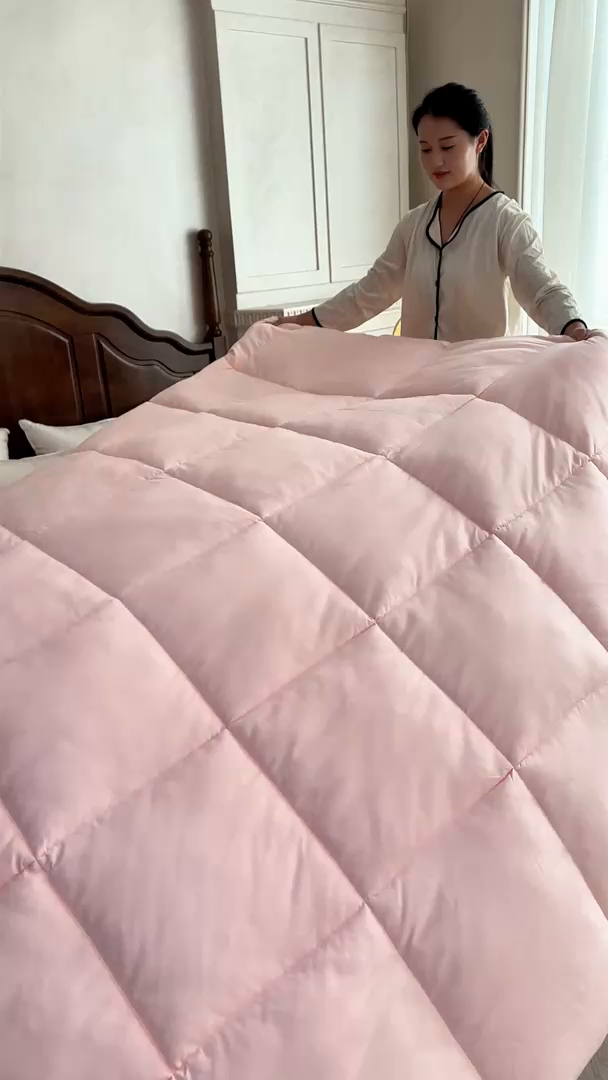 91家纺网 家纺一手货源 找家纺 2025新款加厚羽丝绒被子酒店被芯被子白丝绒棉被空调被（提供买家秀） 暖玉色