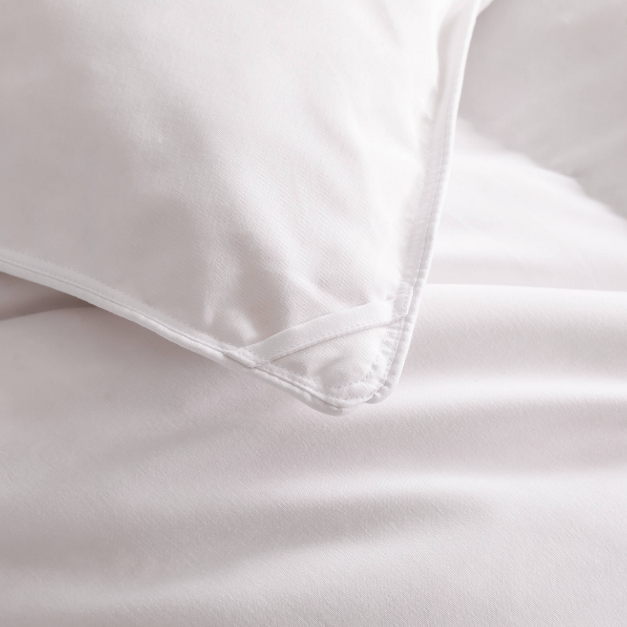 91家纺网 家纺一手货源 找家纺 圣梦莱羽绒家纺 2025款新品跨境出海外贸专供羽绒被（订单）可定制填充重量（gsm） 白色