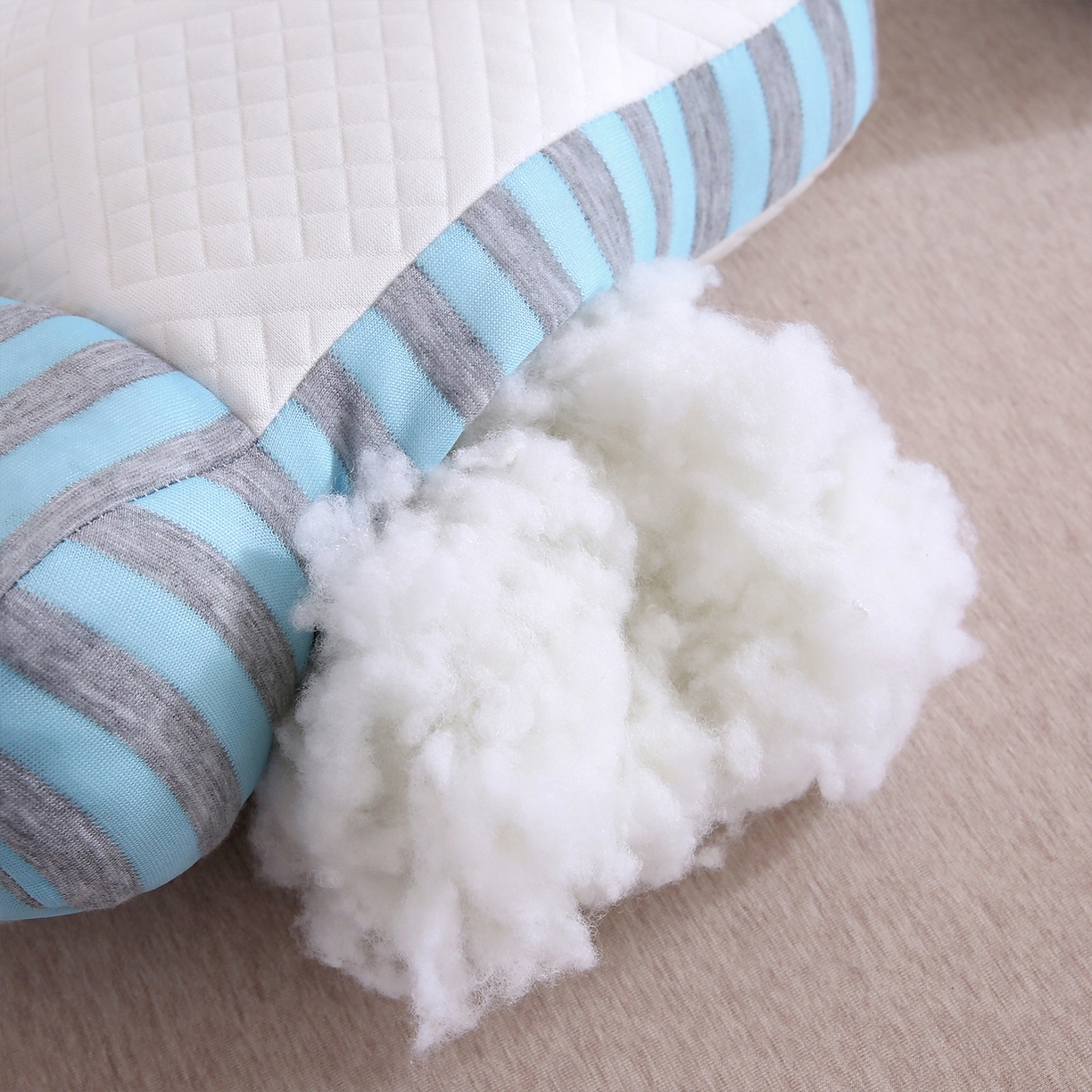 91家纺网 家纺一手货源 找家纺 梦叶草 2025新款SPA护颈椎枕助睡眠情侣反牵引侧睡枕头枕芯 情侣LOVE护颈枕-蓝色