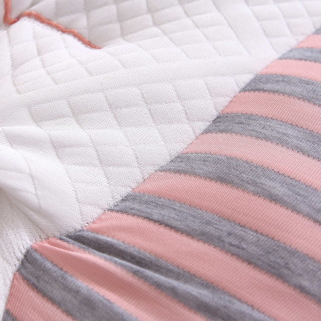 91家纺网 家纺一手货源 找家纺 梦叶草 2025新款SPA护颈椎枕助睡眠情侣反牵引侧睡枕头枕芯 情侣笑脸护颈枕-粉色