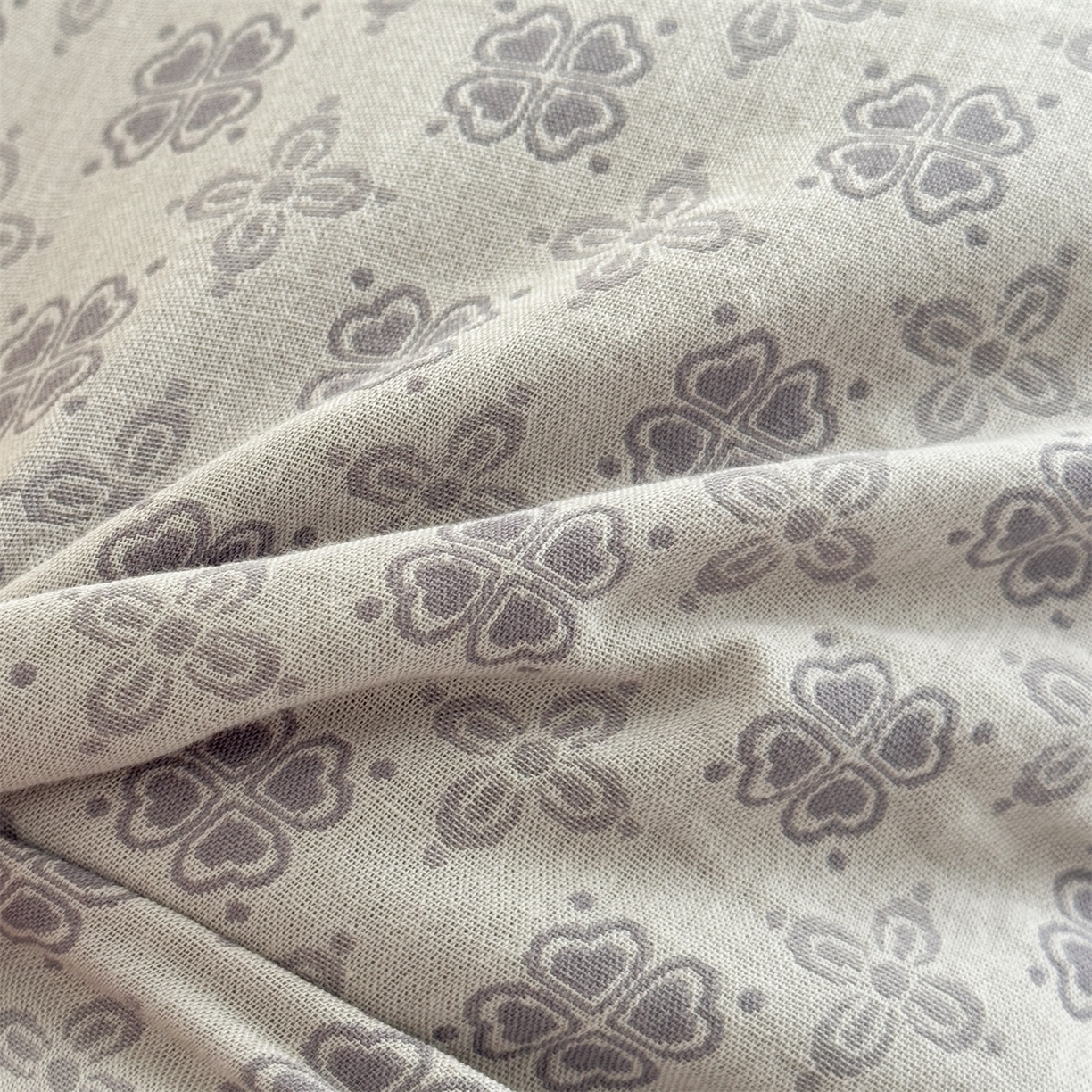 91家纺网 家纺一手货源 找家纺 麦肯锡 2025新款可爱猫耳碎花双层纱荞麦枕枕头枕芯 猫耳朵碎花双层纱荞麦枕-灰色