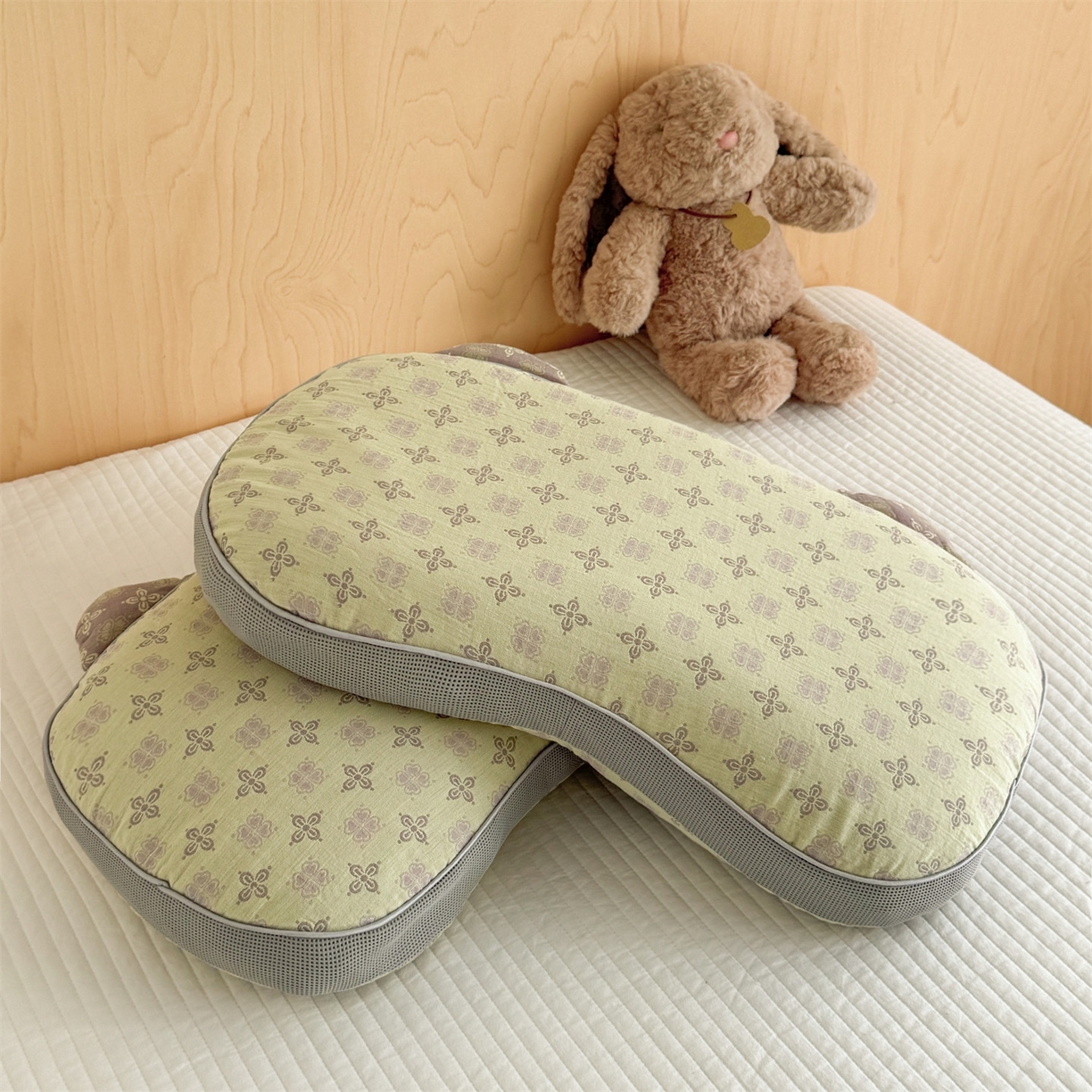 麦肯锡 2025新款可爱猫耳碎花双层纱荞麦枕枕头枕芯 猫耳朵碎花双层纱荞麦枕-绿色