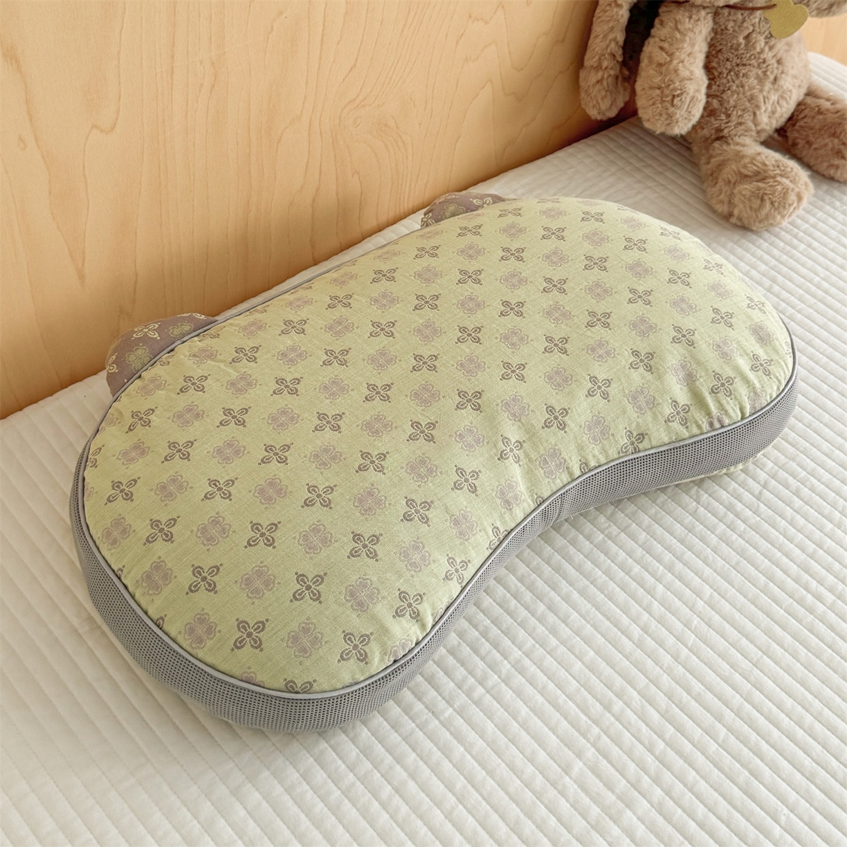 91家纺网 家纺一手货源 找家纺 麦肯锡 2025新款可爱猫耳碎花双层纱荞麦枕枕头枕芯 猫耳朵碎花双层纱荞麦枕-绿色