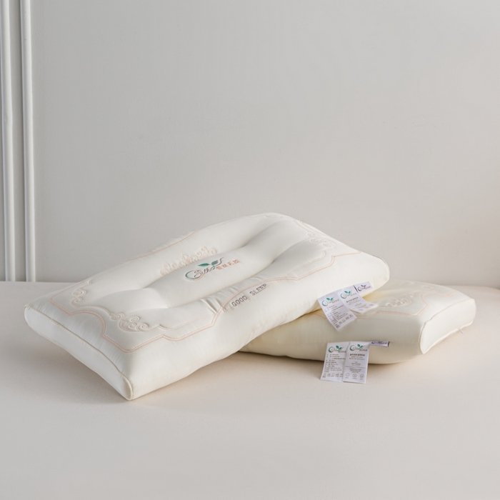 91家纺网 家纺一手货源 找家纺 鼎晟纺 2025新款蚕丝款乳胶成人枕头学生枕芯枕头枕芯 蚕丝款乳胶枕-米白色