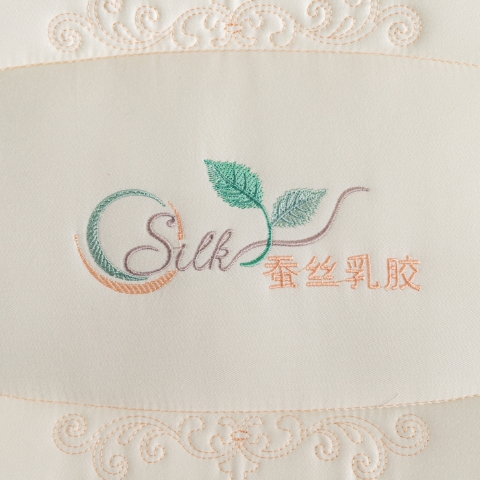 91家纺网 家纺一手货源 找家纺 鼎晟纺 2025新款蚕丝款乳胶成人枕头学生枕芯枕头枕芯 蚕丝款乳胶枕-米白色
