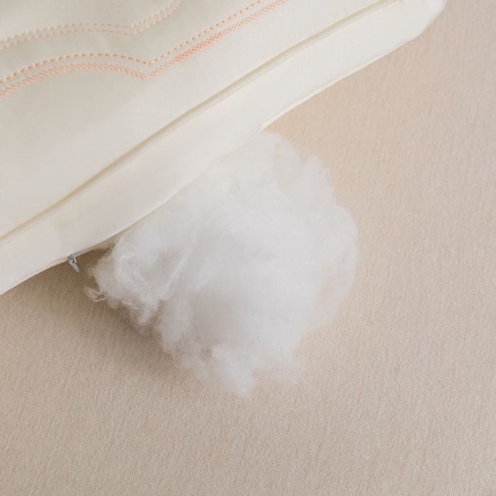 91家纺网 家纺一手货源 找家纺 鼎晟纺 2025新款蚕丝款乳胶成人枕头学生枕芯枕头枕芯 蚕丝款乳胶枕-米白色