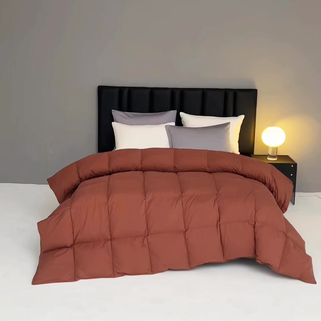 91家纺网 家纺一手货源 找家纺 圣梦莱羽绒家纺 2025款新品跨境出海外贸专供羽绒被（订单）可定制填充重量（gsm） 咖啡色