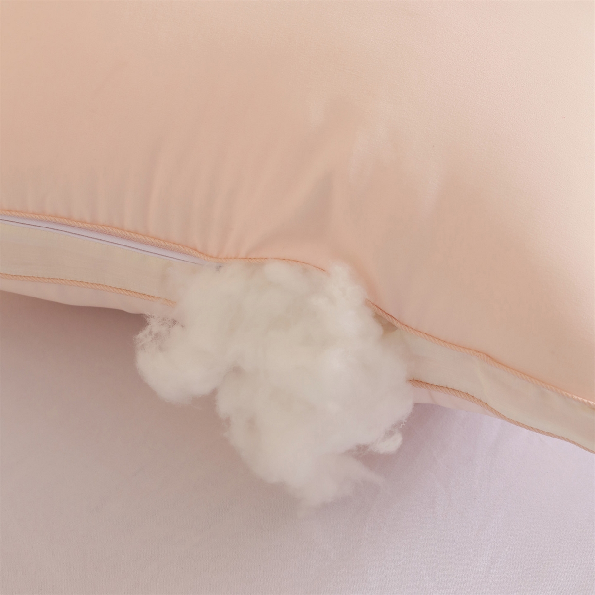 91家纺网 家纺一手货源 找家纺 （总）麦肯锡 2025新款金乳丝刺绣羽丝绒枕枕头枕芯