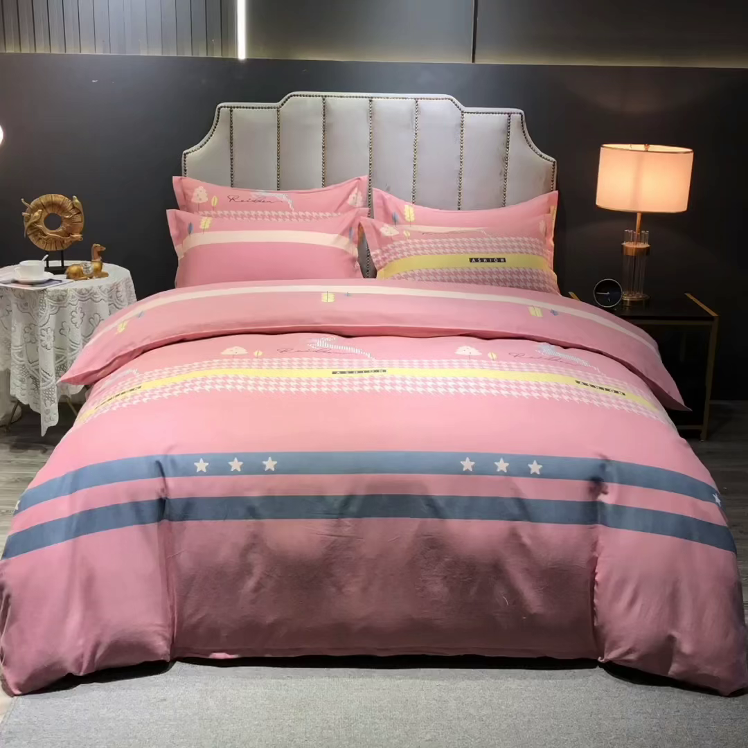 91家纺网 家纺一手货源 找家纺 馨雅家纺 2025新款全棉纯棉磨毛系列被套单品被套单件单被套 伊拉小镇-粉