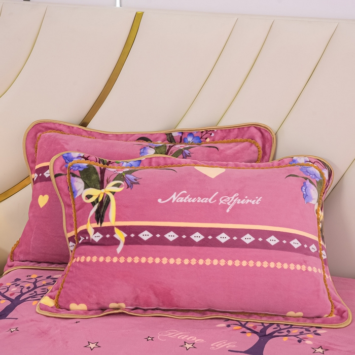 91家纺网 家纺一手货源 找家纺 首选家纺 2025新款加厚保暖牛奶绒金貂绒法莱绒床裙款四件套 花香怡人