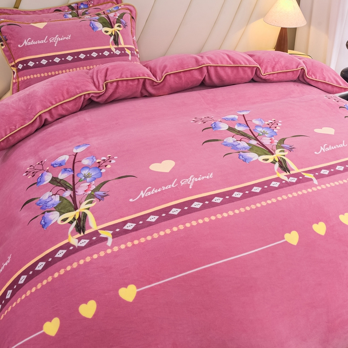 91家纺网 家纺一手货源 找家纺 首选家纺 2025新款加厚保暖牛奶绒金貂绒法莱绒床裙款四件套 花香怡人