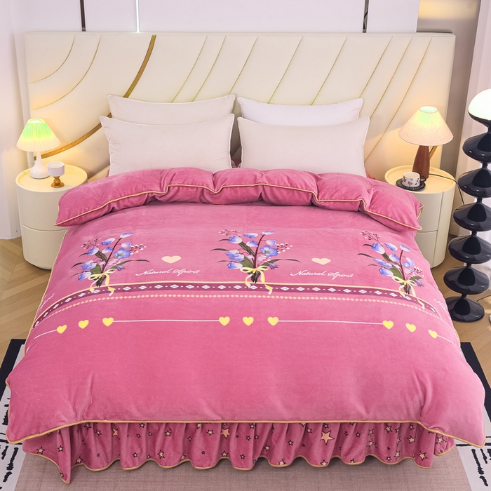 91家纺网 家纺一手货源 找家纺 首选家纺 2025新款加厚保暖牛奶绒金貂绒法莱绒床裙款四件套 花香怡人