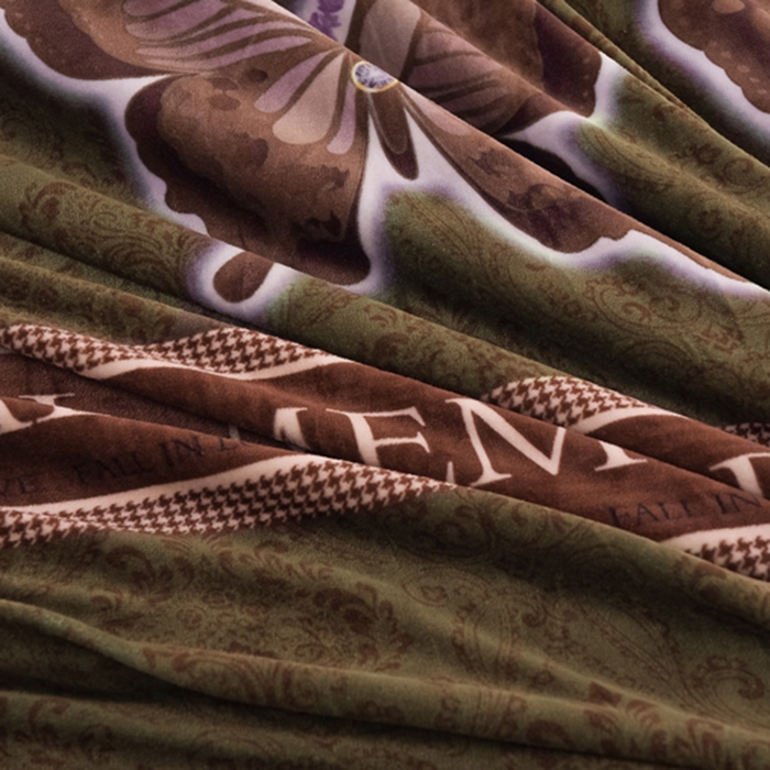 91家纺网 家纺一手货源 找家纺 首选家纺 2025新款加厚保暖牛奶绒金貂绒法莱绒床裙款四件套 梦幻蝶舞