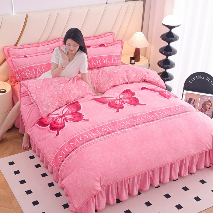 91家纺网 家纺一手货源 找家纺 首选家纺 2025新款加厚保暖牛奶绒金貂绒法莱绒床裙款四件套 翩翩起舞-粉