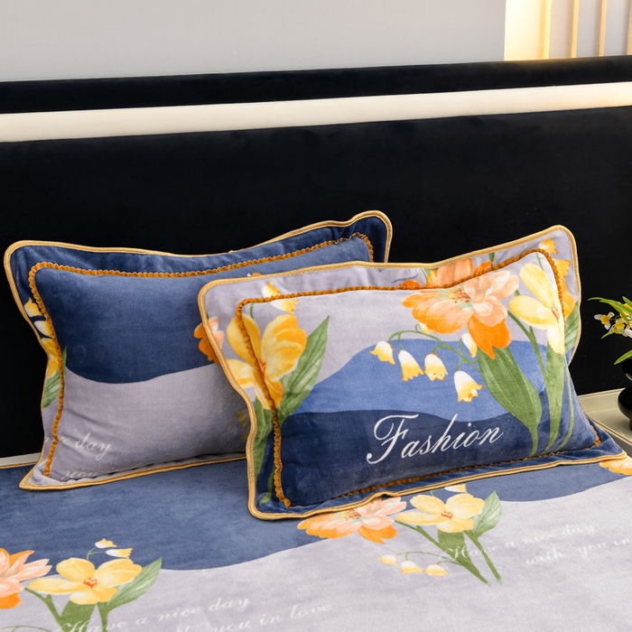 91家纺网 家纺一手货源 找家纺 慕婷家纺 2025新款牛奶绒印花四件套 花香四溢