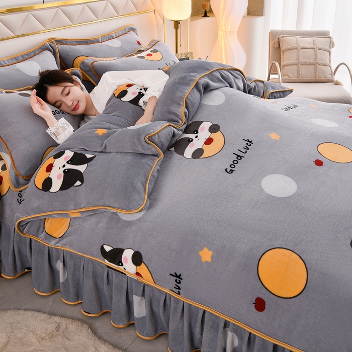 91家纺网 家纺一手货源 找家纺 慕婷家纺 2025新款牛奶绒印花四件套 眯眯眼