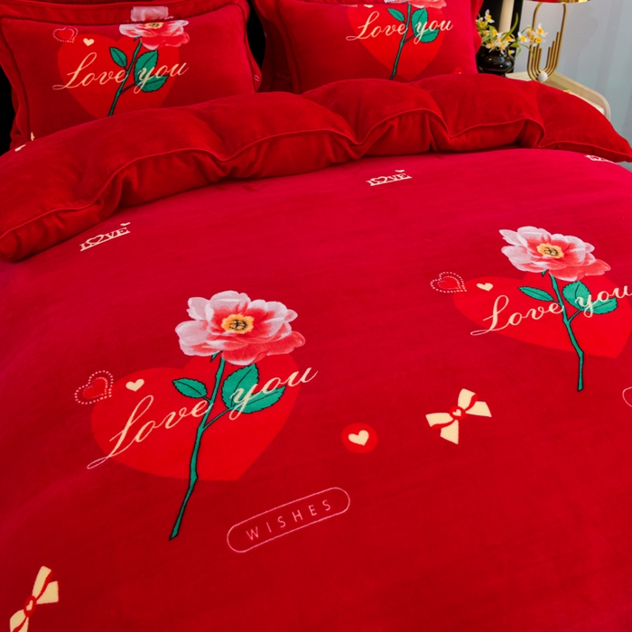 91家纺网 家纺一手货源 找家纺 慕婷家纺 2025新款牛奶绒印花四件套 钟爱一生